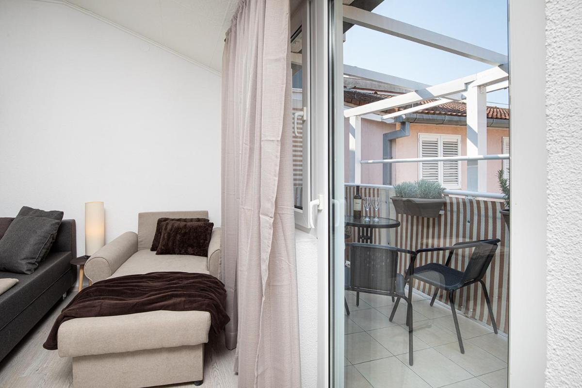 Apartment Aston Pula Ngoại thất bức ảnh