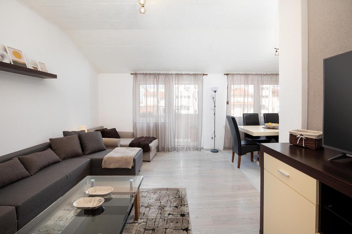 Apartment Aston Pula Ngoại thất bức ảnh