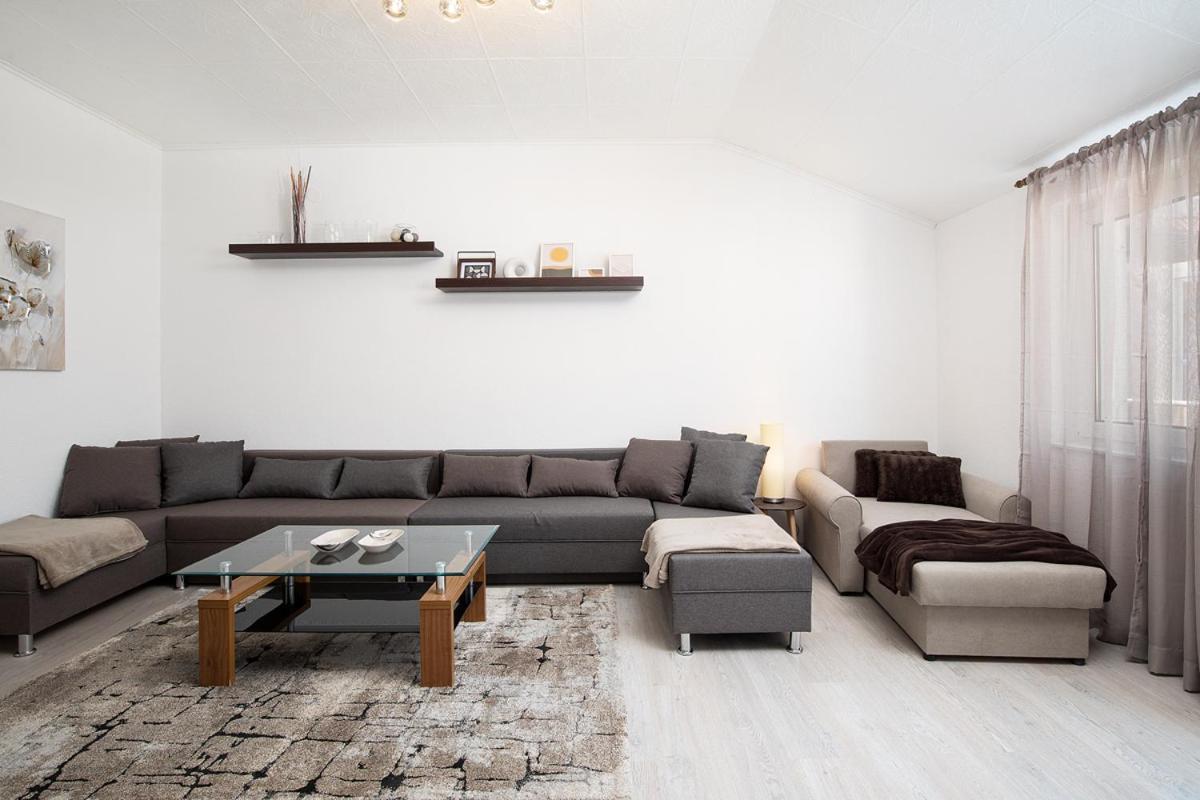 Apartment Aston Pula Ngoại thất bức ảnh
