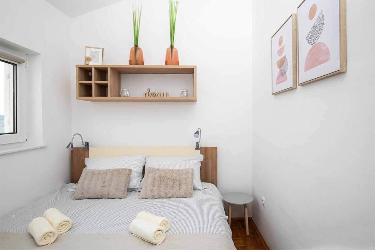 Apartment Aston Pula Ngoại thất bức ảnh