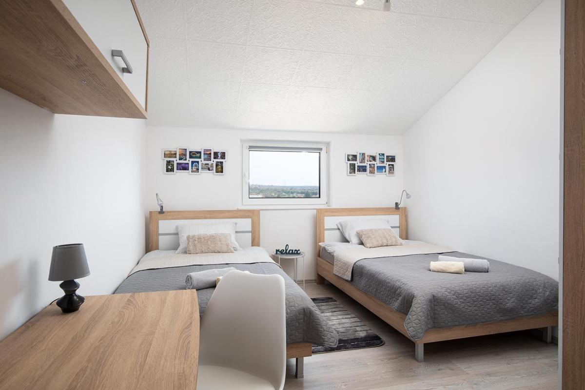 Apartment Aston Pula Ngoại thất bức ảnh